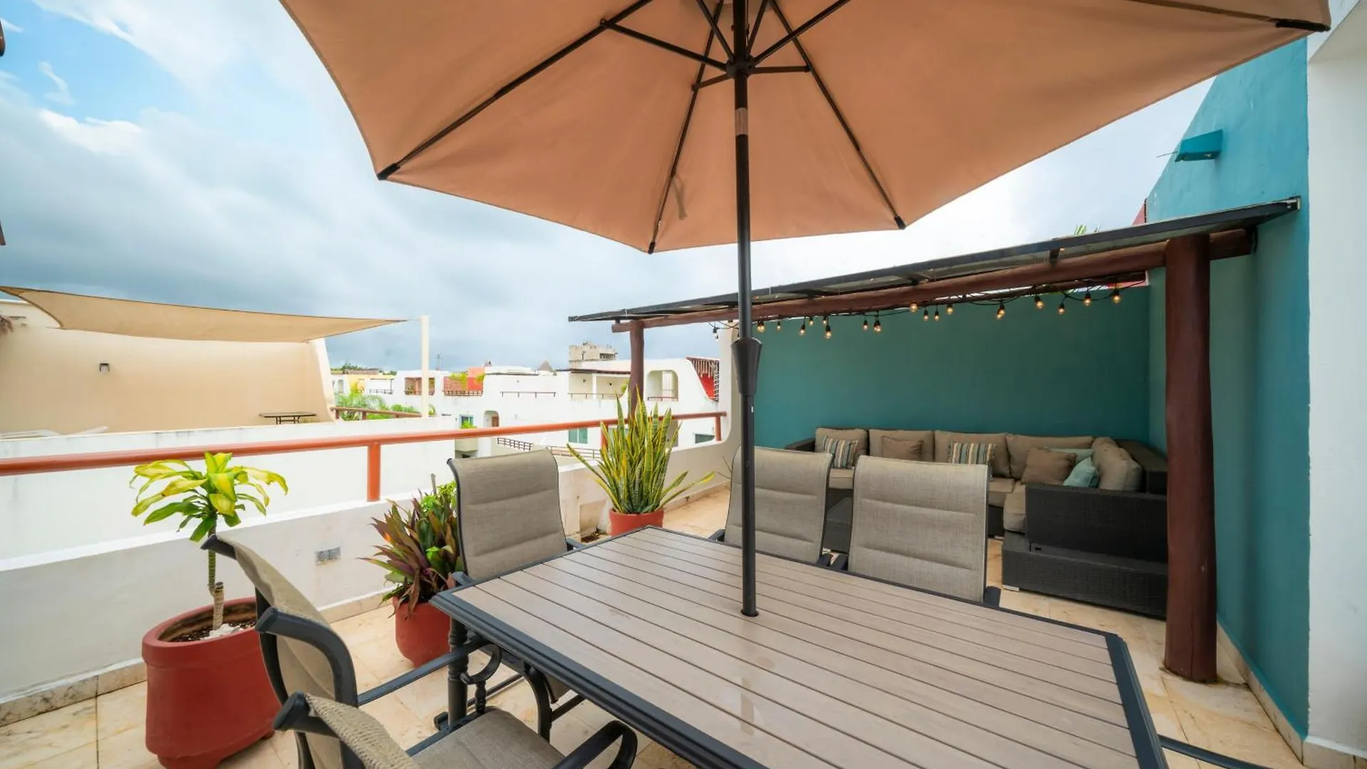 Modern Penthouse With 2 Bedrooms & Pool - Exquisite Bargain Priced - At Margaritas II Playa del Carmen