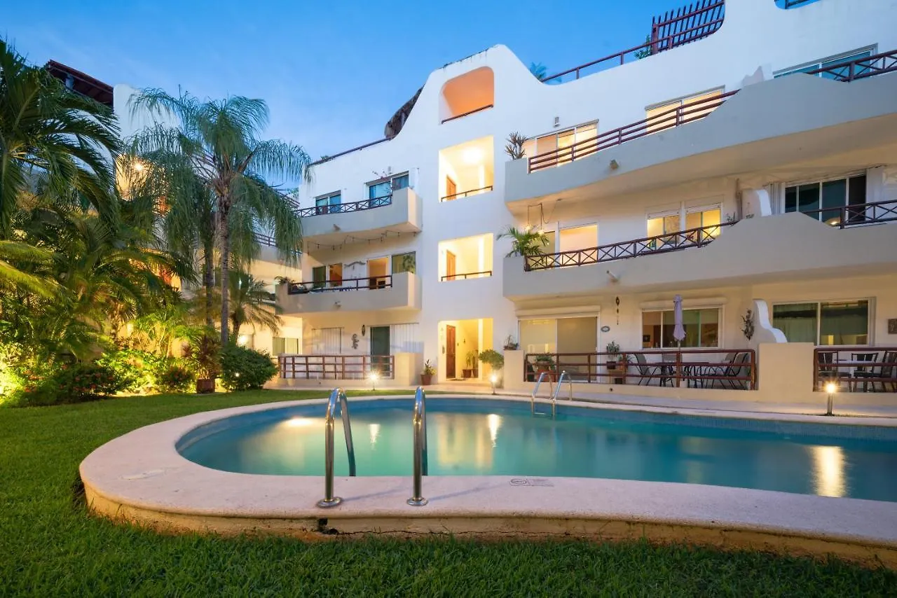 Modern Penthouse With 2 Bedrooms & Pool - Exquisite Bargain Priced - At Margaritas II Playa del Carmen 0*,